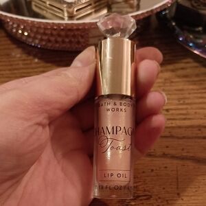 Bath & Body Works Champagne Toast Lip Oil - Shimmering Gold